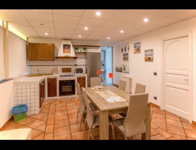 קטאניה Luxurious Street Apartments מראה חיצוני תמונה